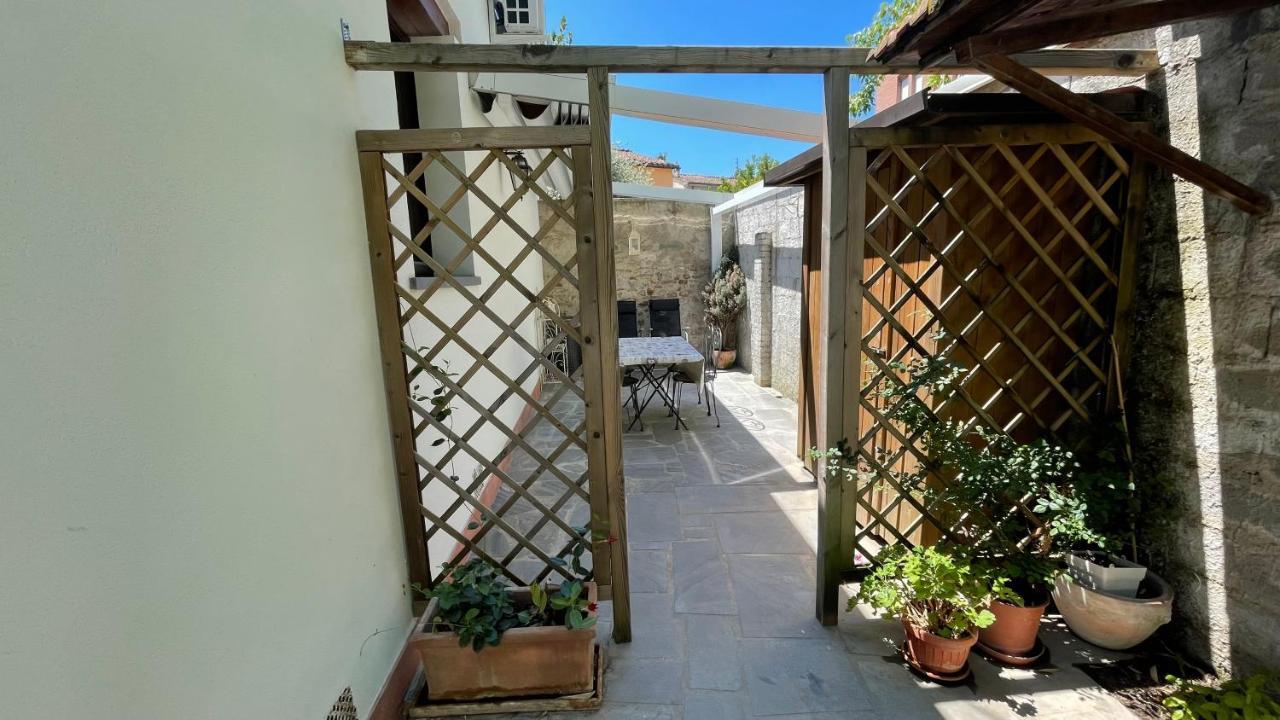 Dependance Civitali37 * Lucca